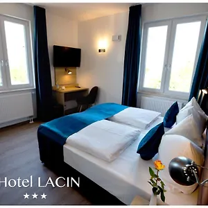 3* Ξενοδοχείο Lacin